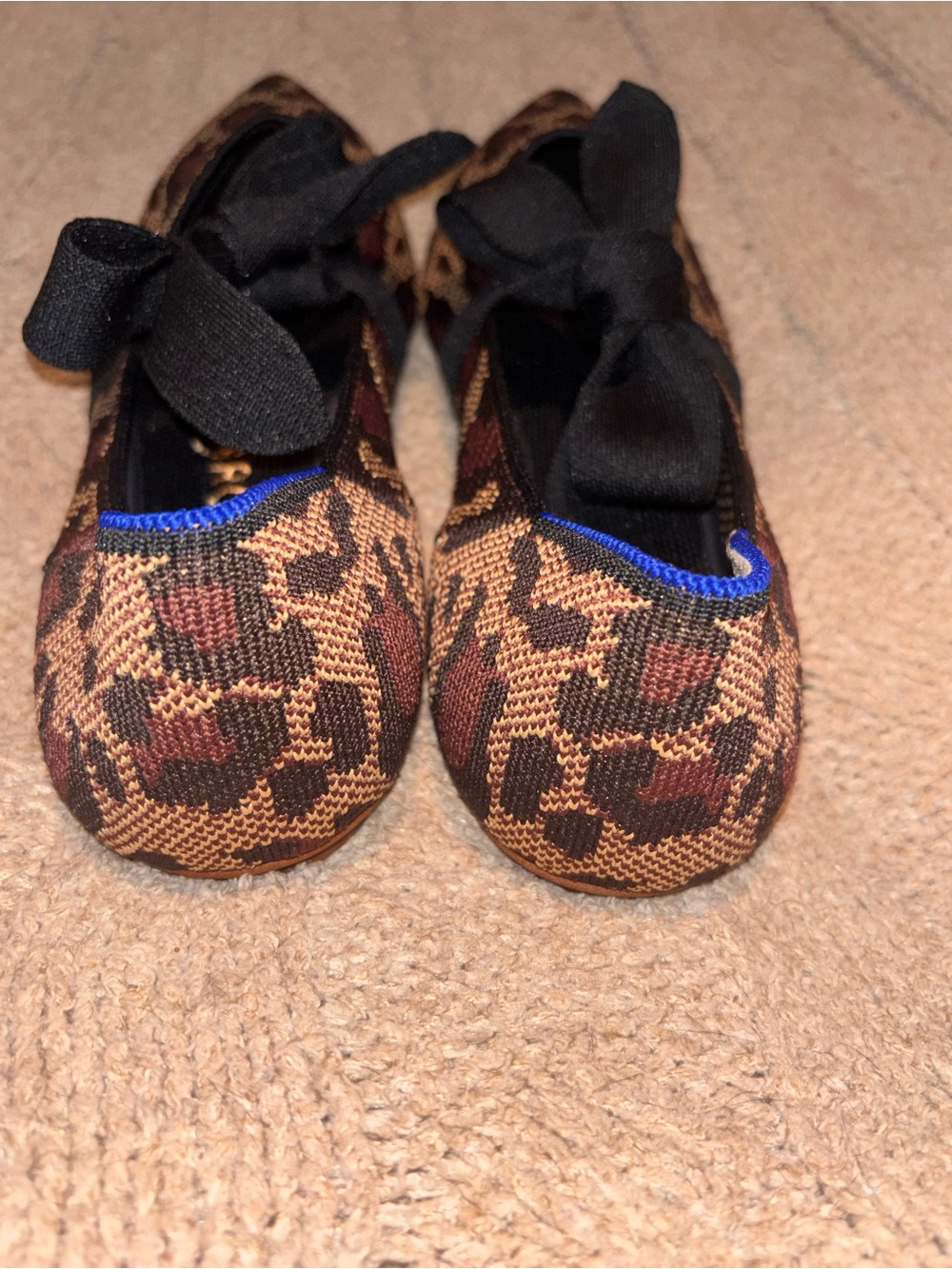 Rothy’s The Point Bow Leopard Print Knit Flats Women’s Size 10 US NWOT - Picture 2 of 7